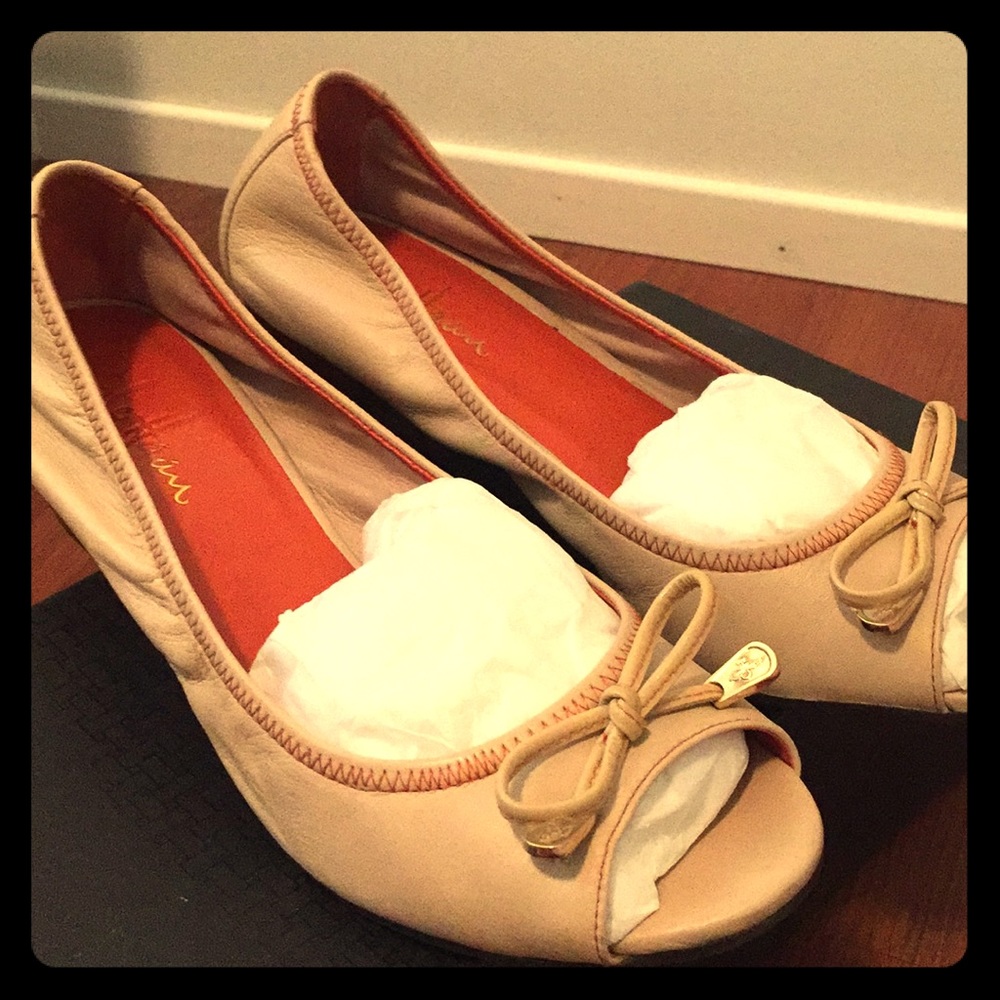 COLE HAAN peep-toe flats